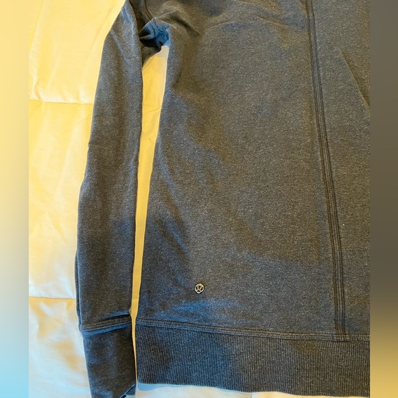 Lululemon cowl neck sweatshirt size 6 - Picture 7 of 8